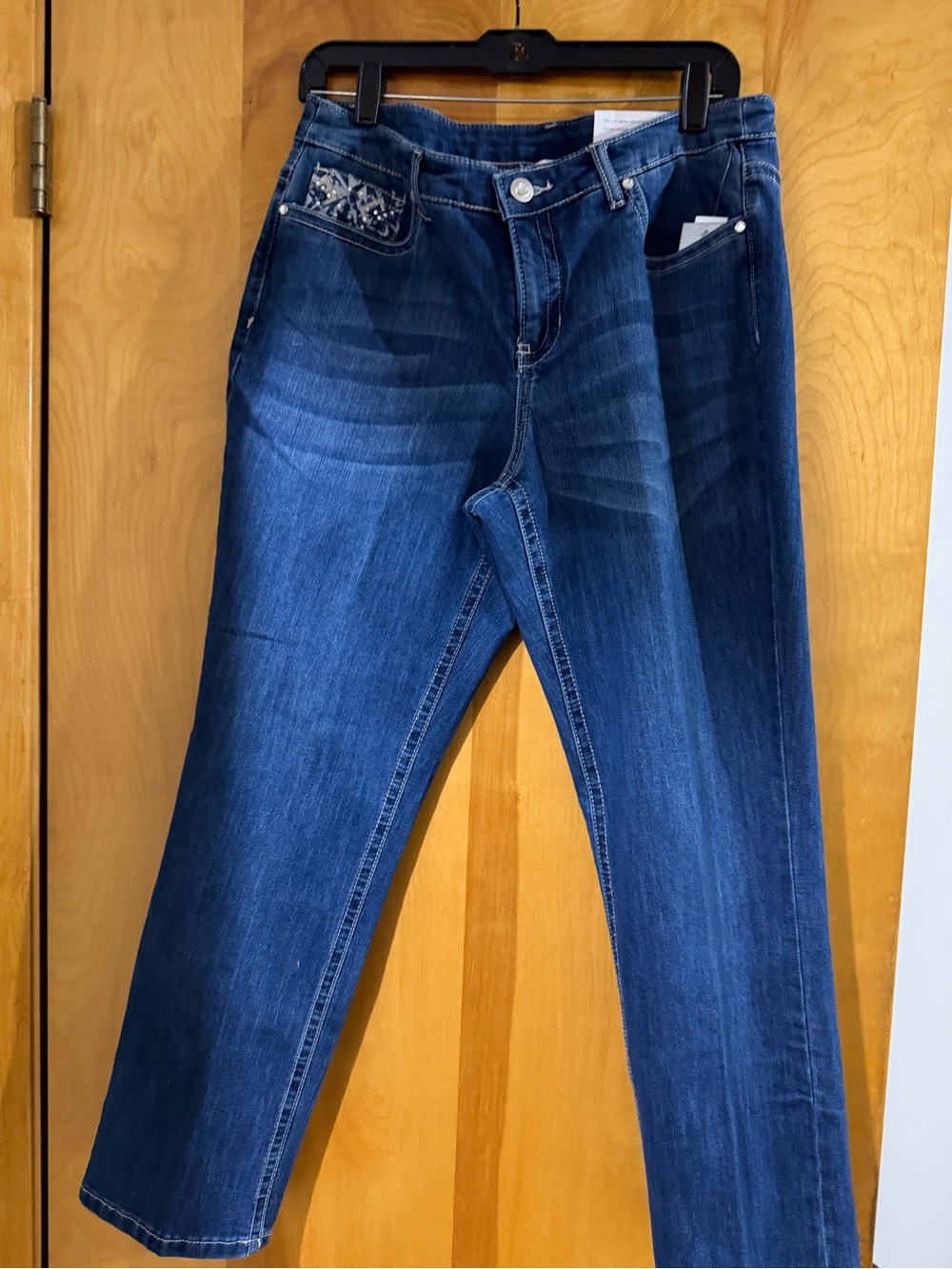 Christopher & Banks Women’s Denim Slim Straight Jeans - Medium Blue - Picture 2 of 9